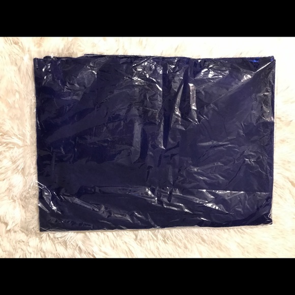 New in package, Yves Saint Laurent Logo-Embroidered Wool Scarf - Picture 10 of 10